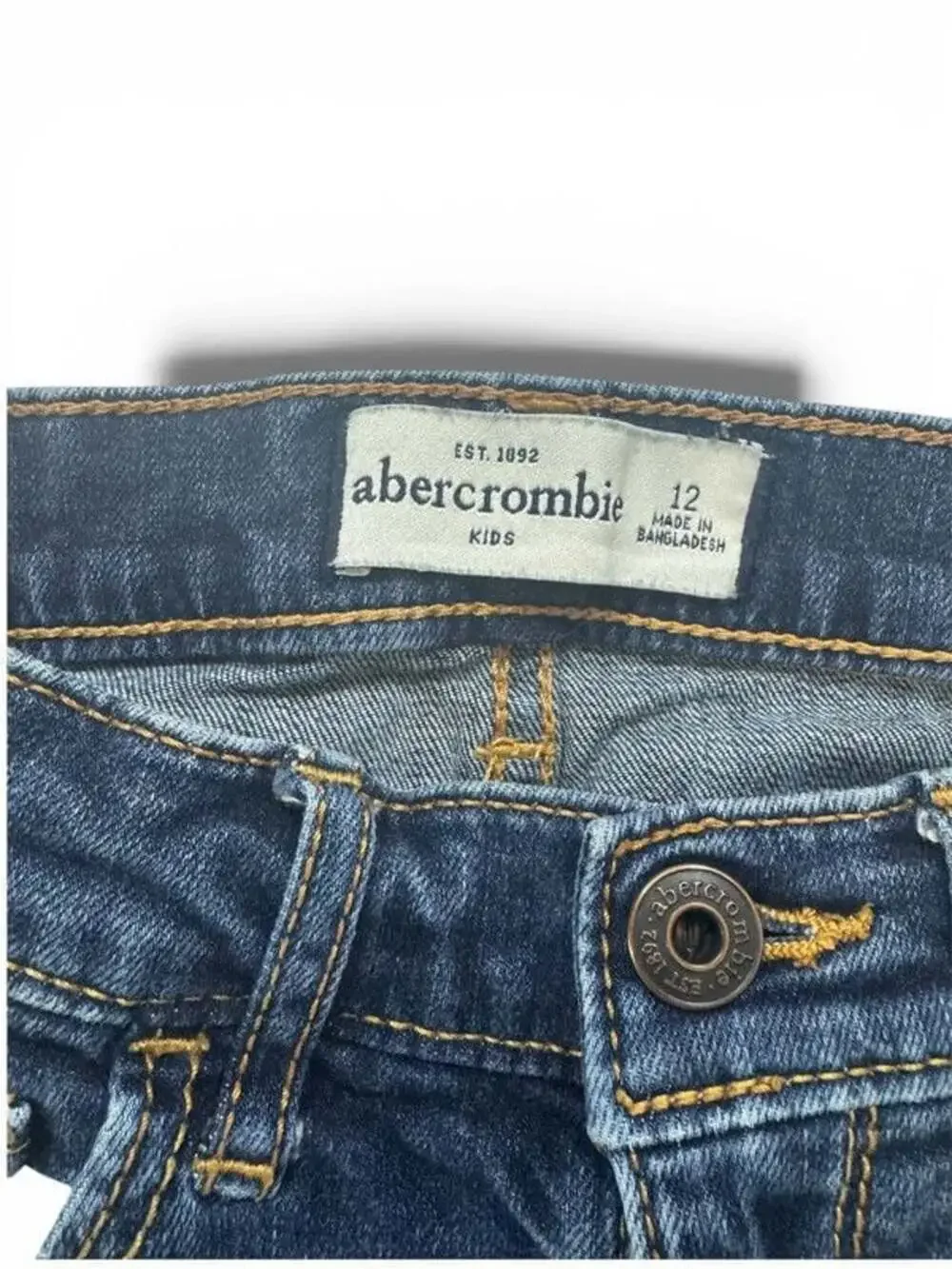 Abercrombie Girls Bermuda Denim Shorts Size 12 Blue Rolled Hem Medium Wash